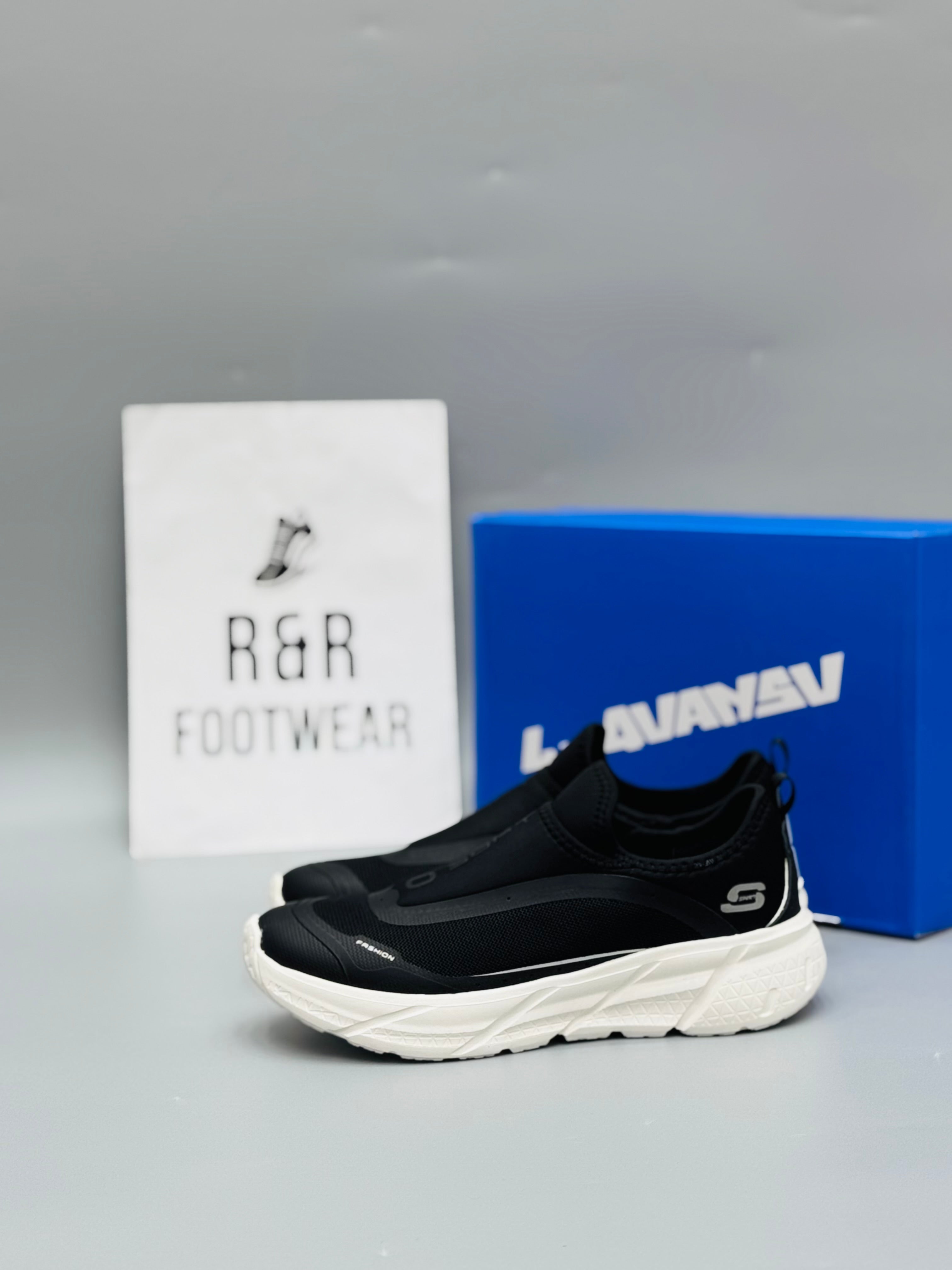 LI-NING RUNNING SHOES
