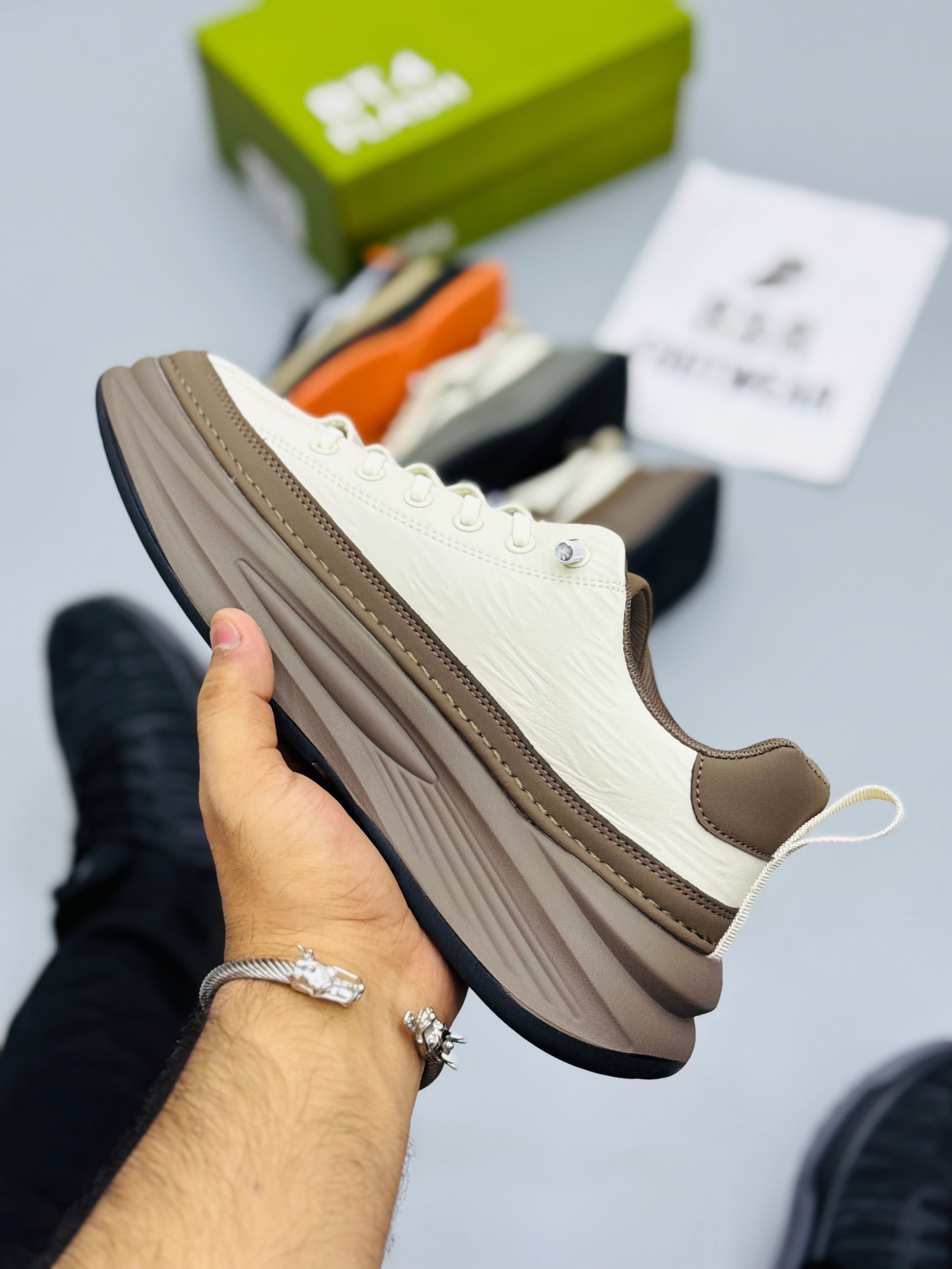 Flash Sneakers