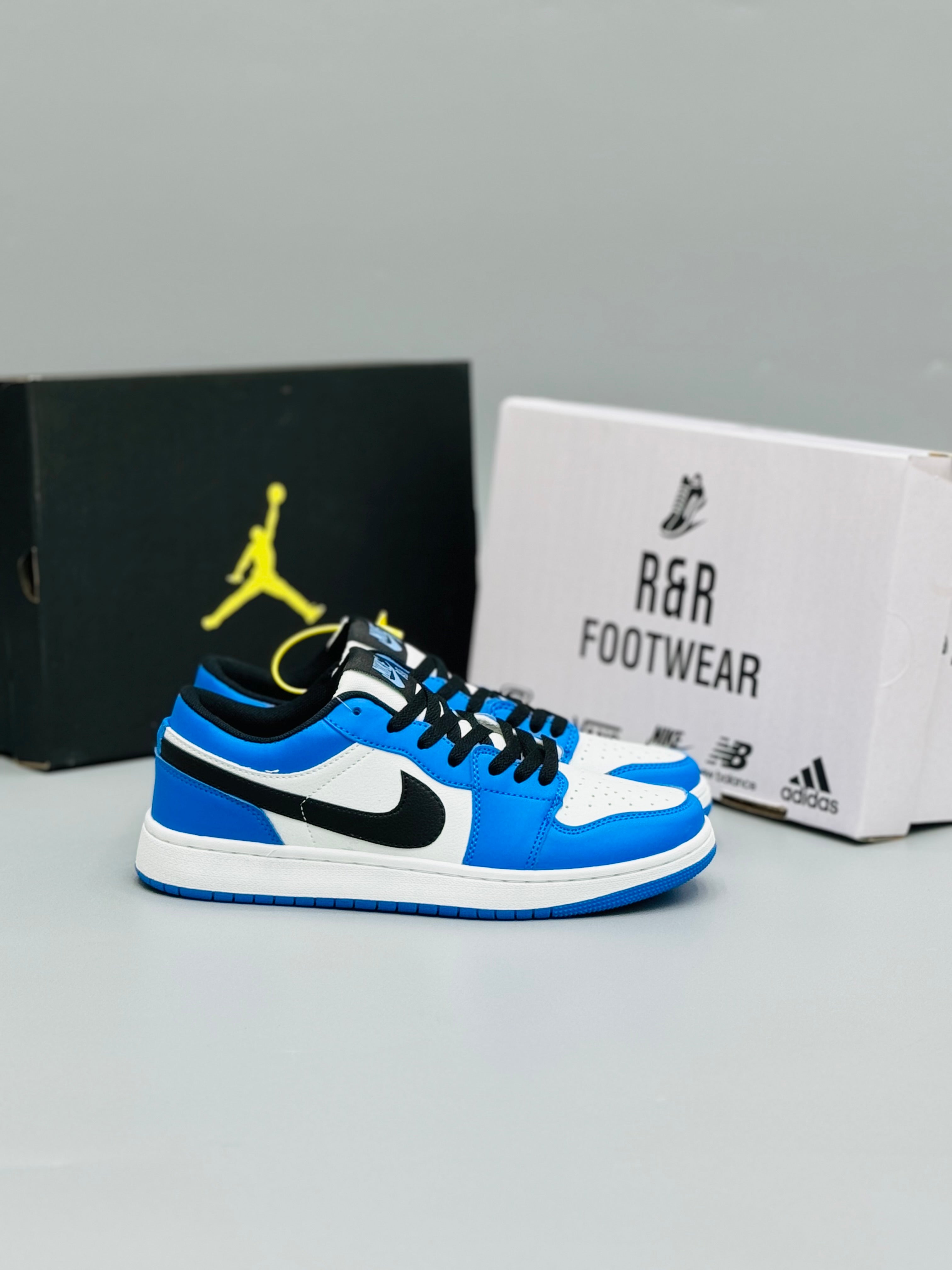 NK Air Jordan low 1