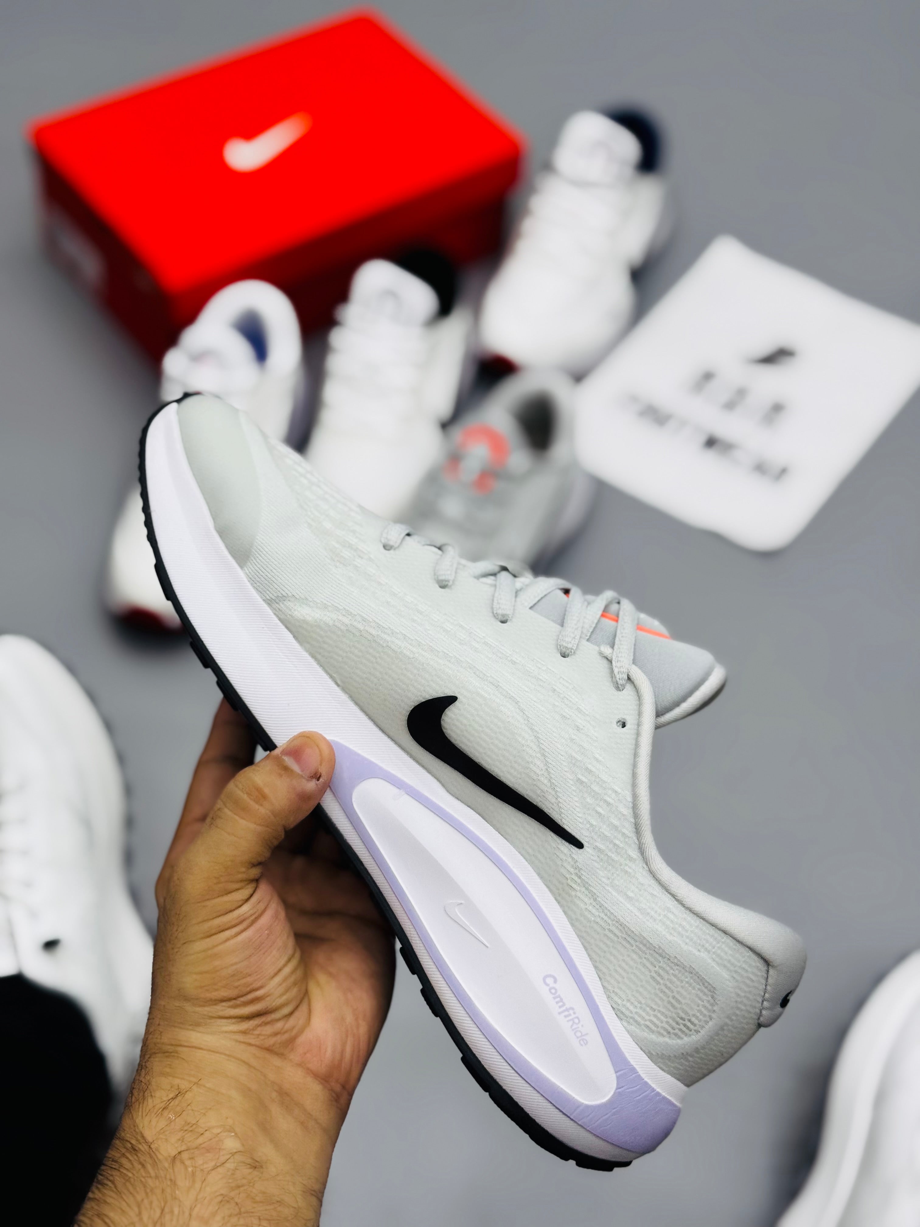 NK Journey Run Men's Road Running Shoes