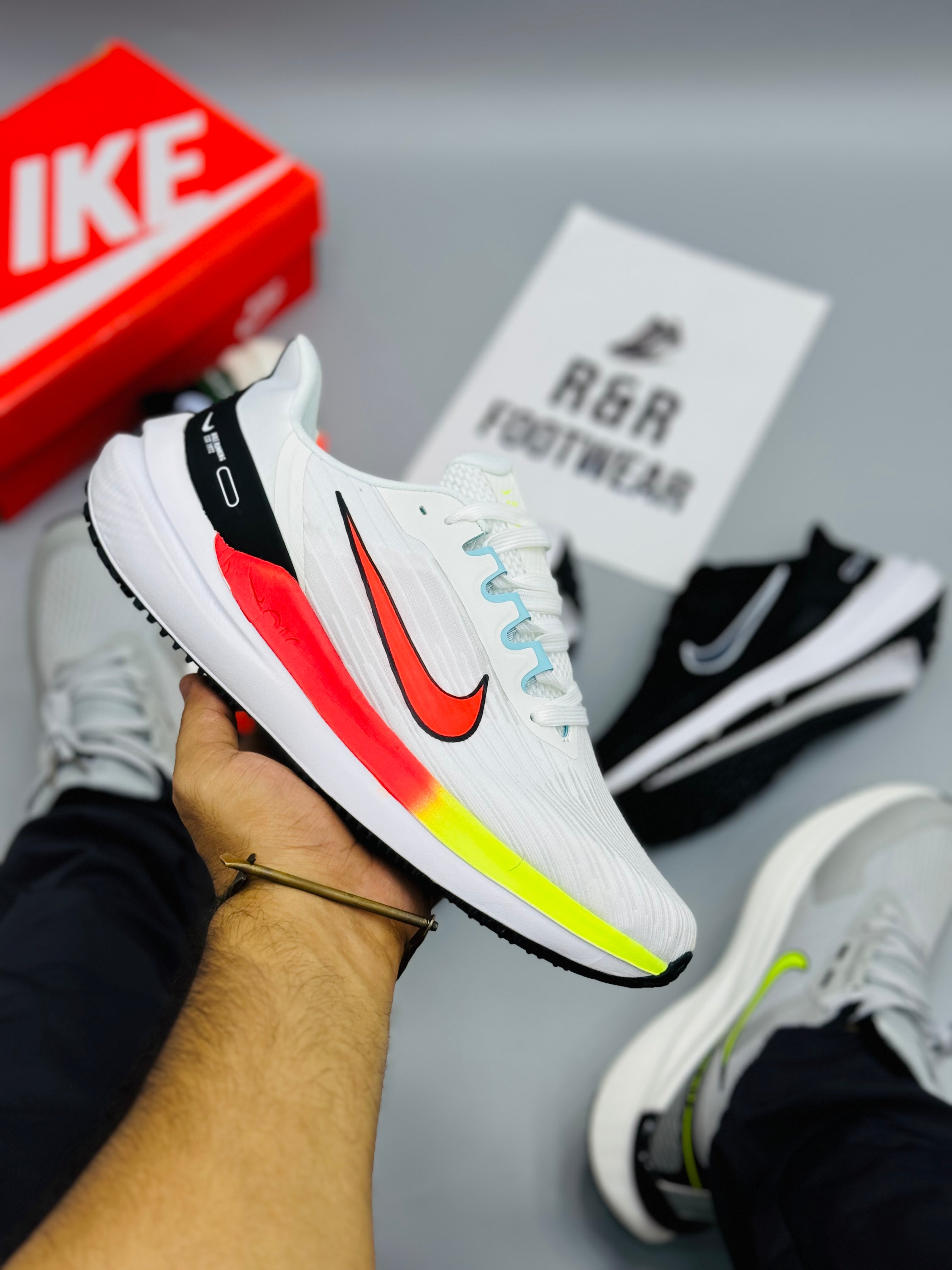 NK Winflo 9 Runners