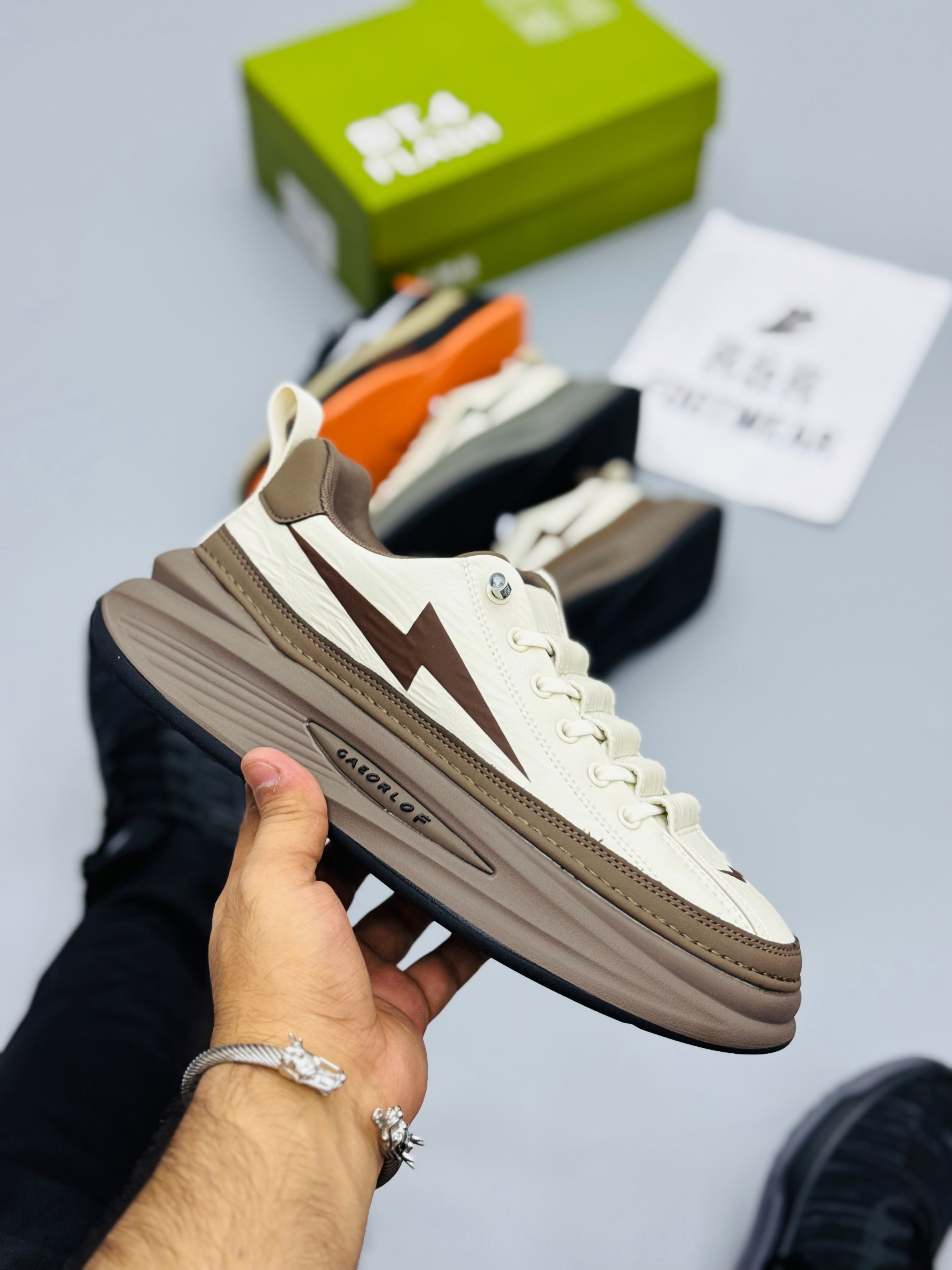 Flash Sneakers