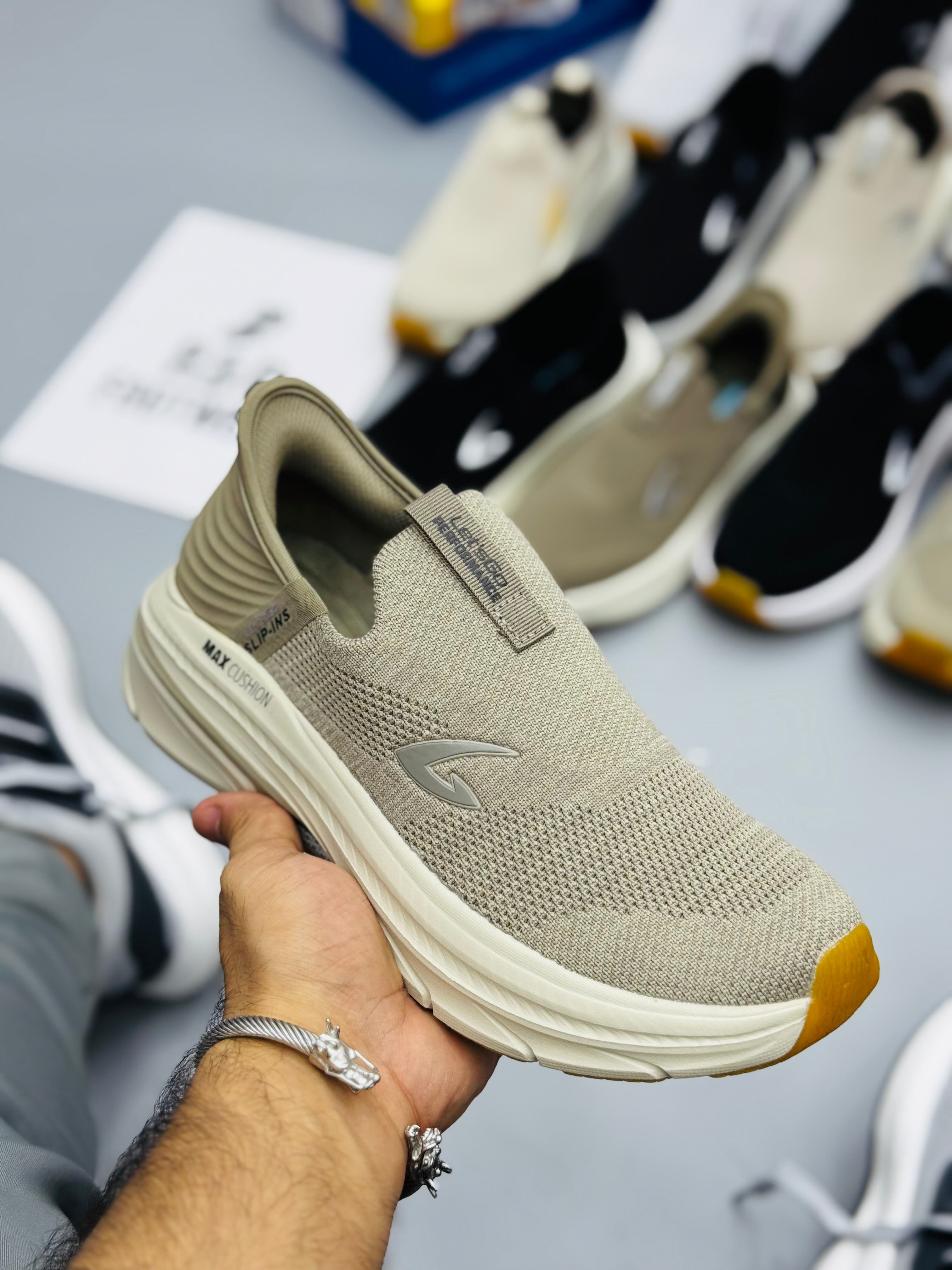 Skechers Archfit Let’s Go Slip In
