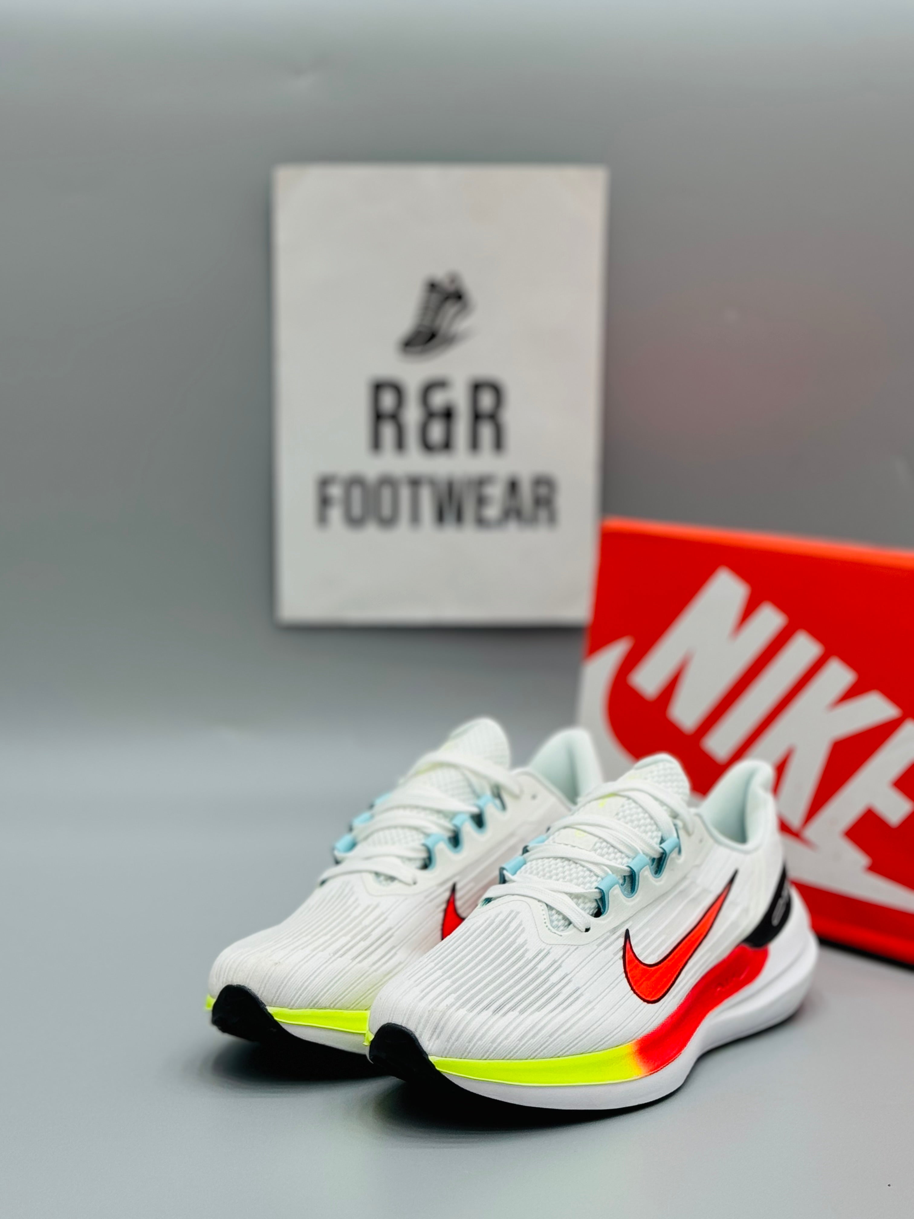 NK Winflo 9 Runners