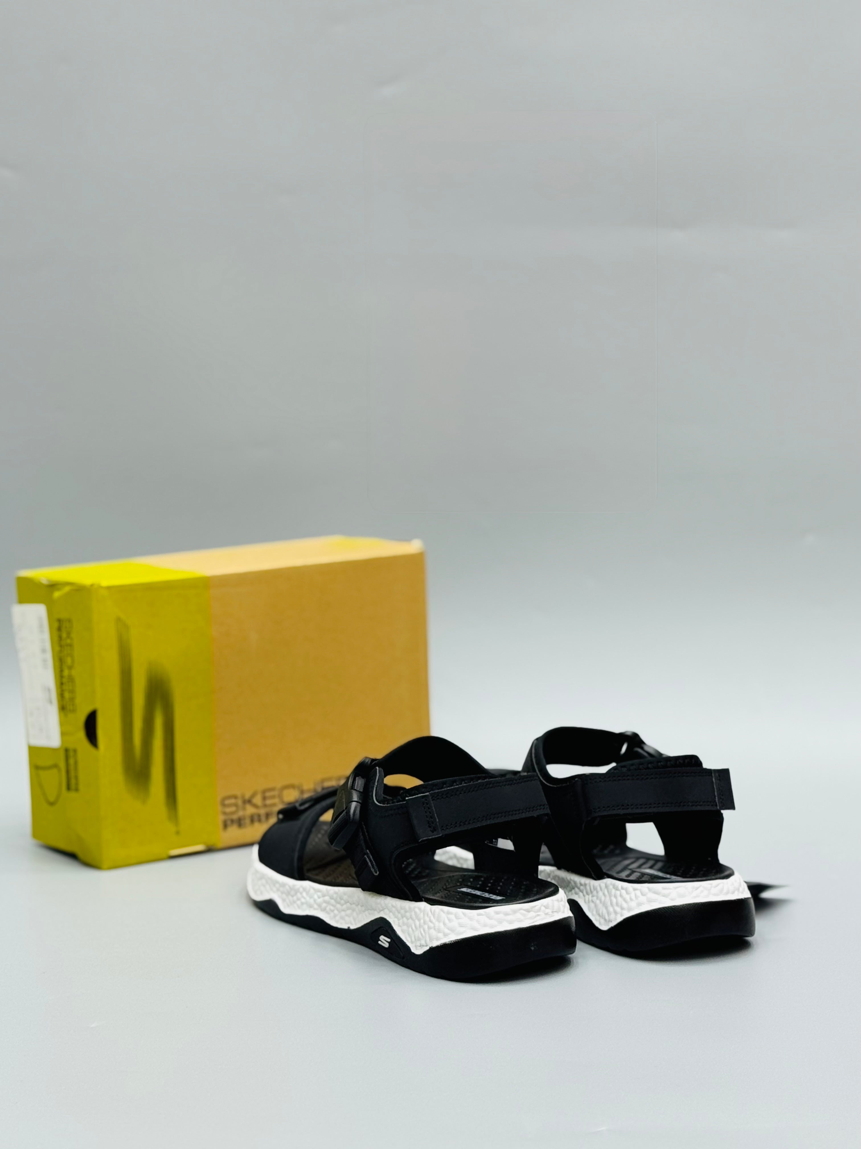 SKE Hyper Burst Sandals