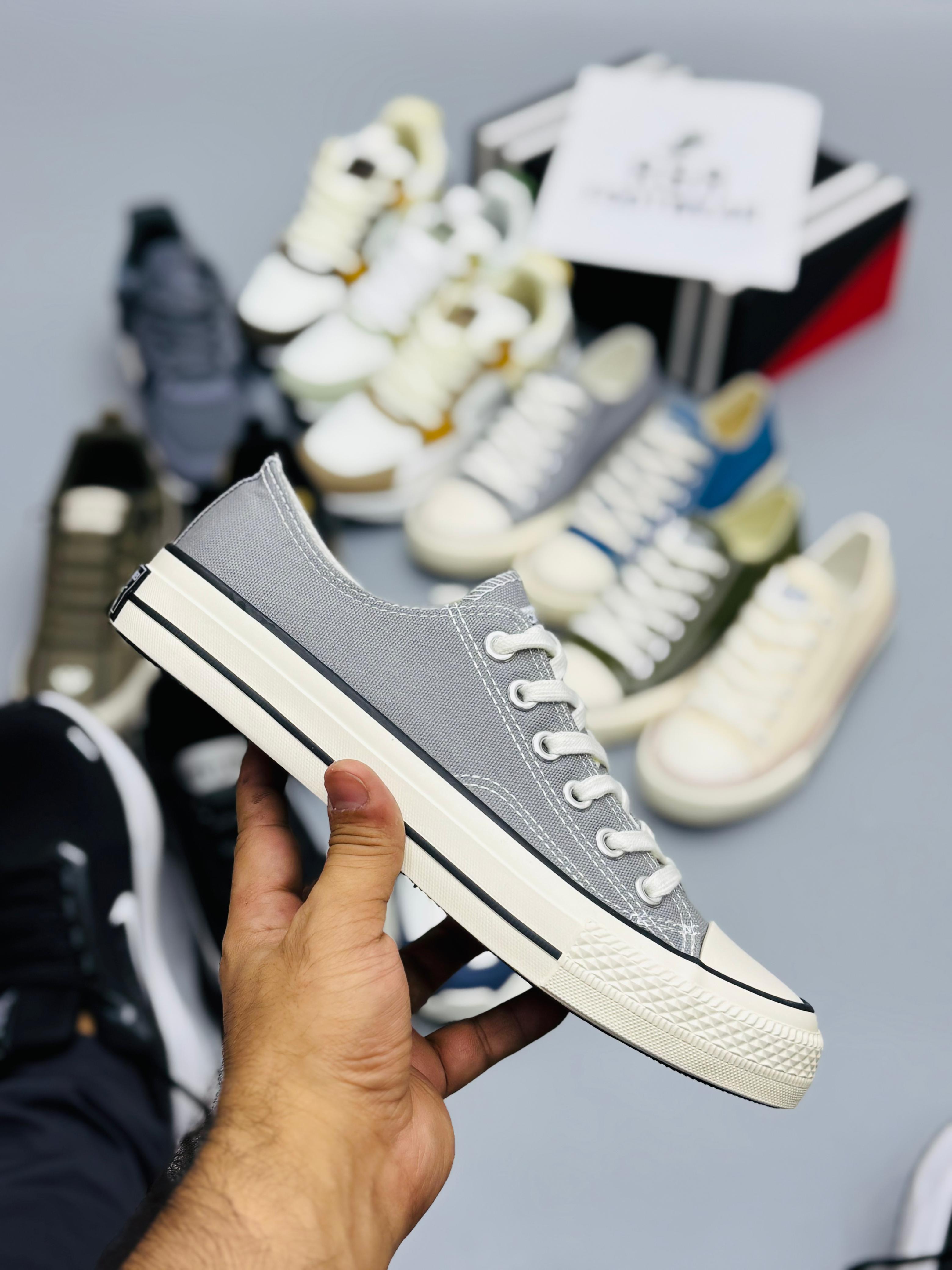 CANVA Sneakers