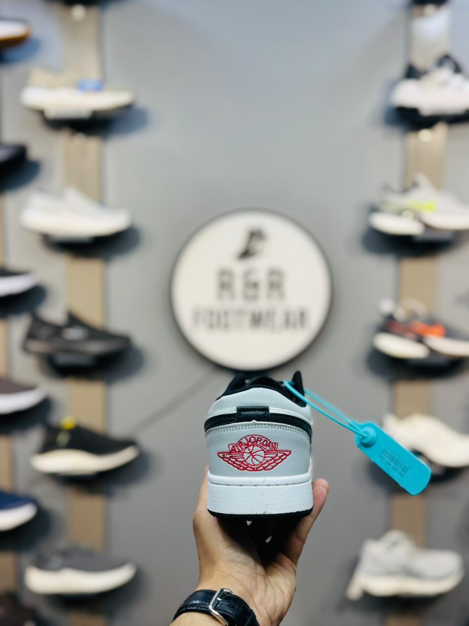 AJ1 - Lowtop (SMOKE GREY)