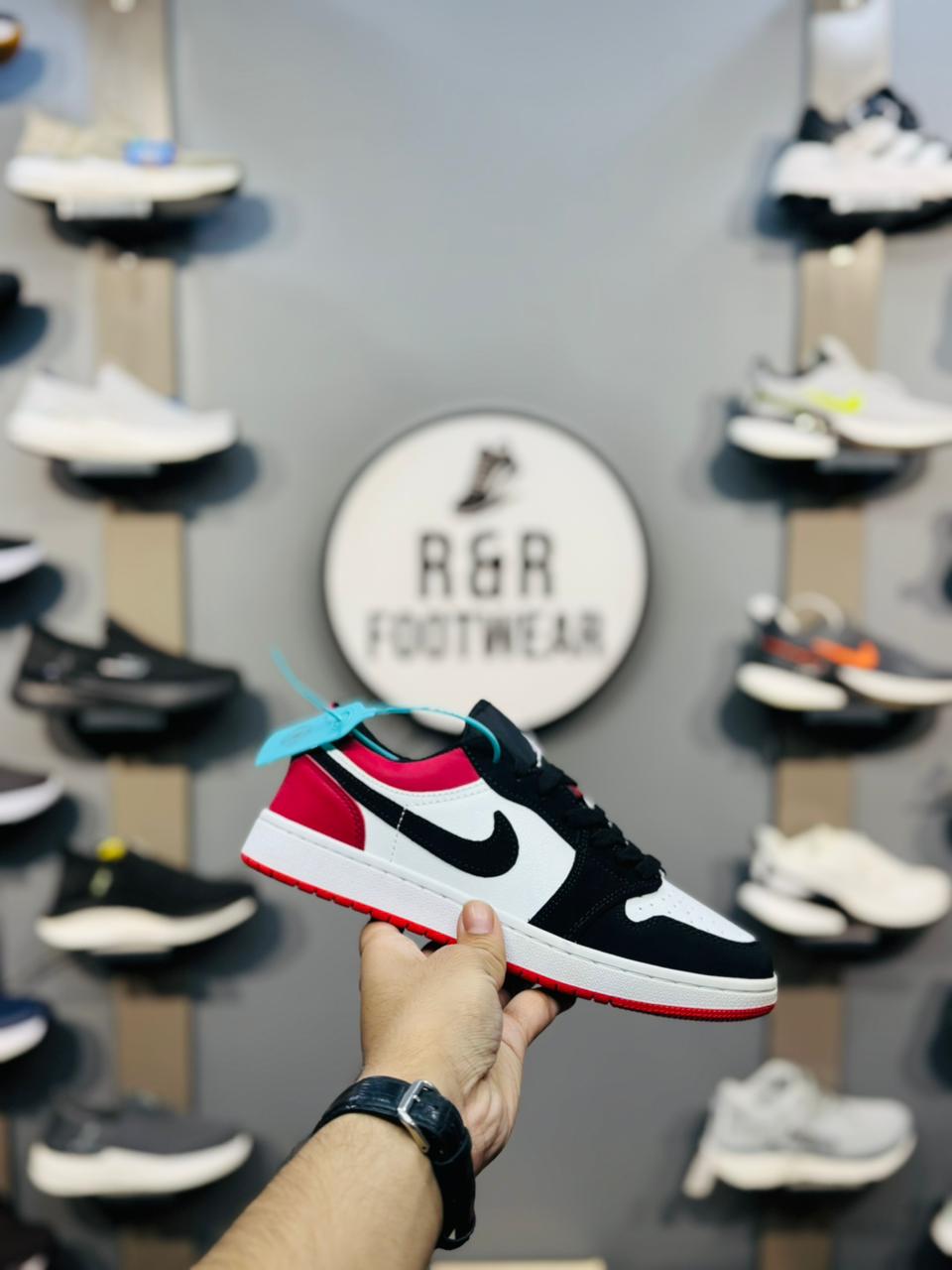 AJ1 - Lowtop