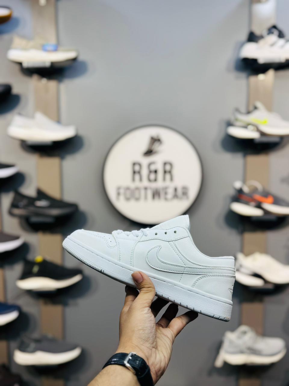 AJ1 - Lowtop (ALL WHITE)