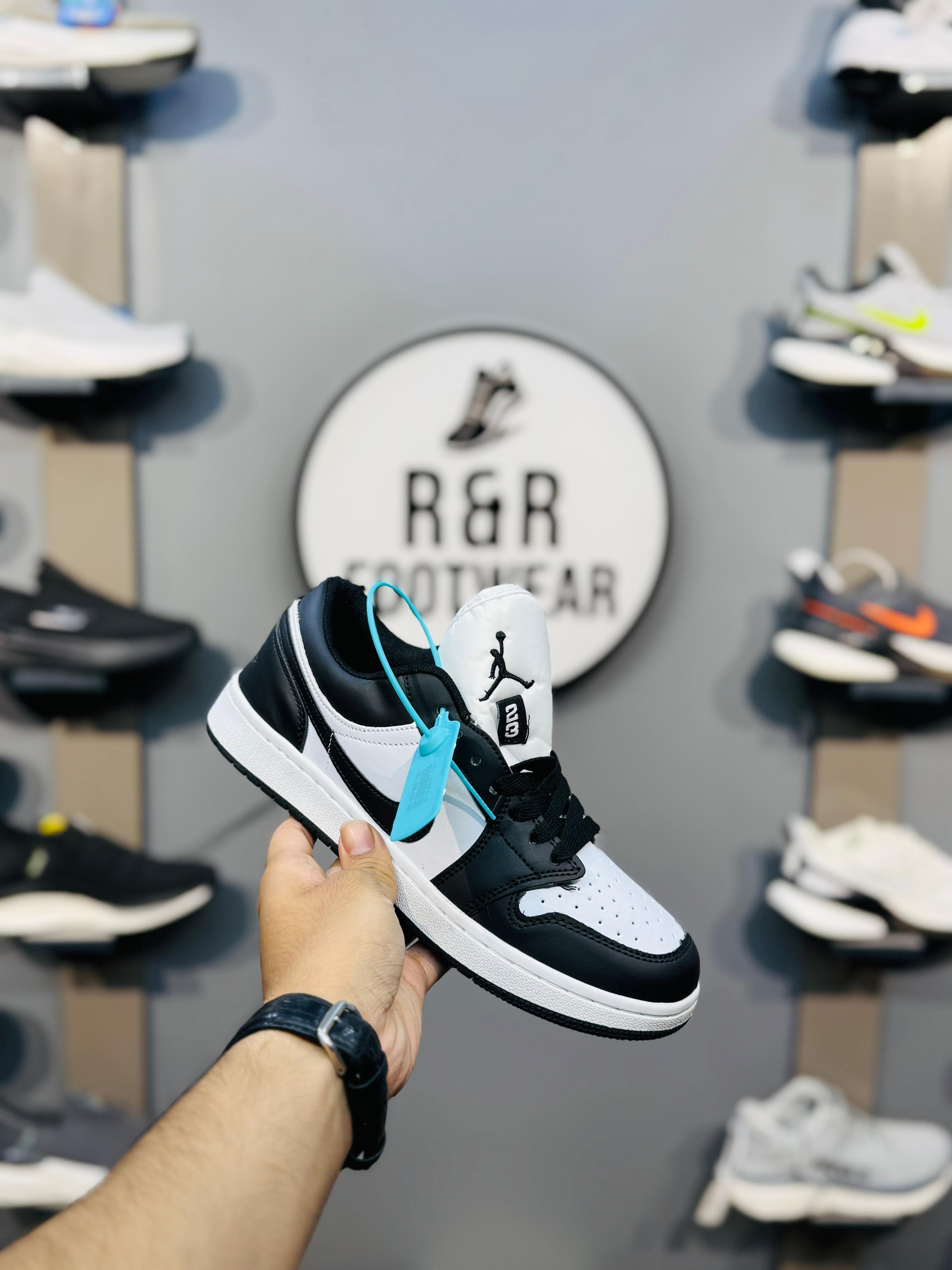 AJ1 - Lowtop (PANDA)