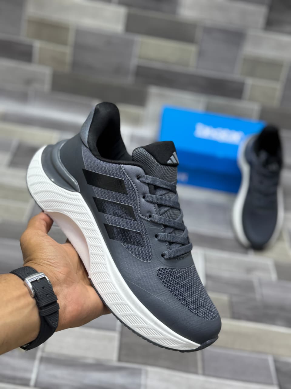 ADI - Runners 2.0