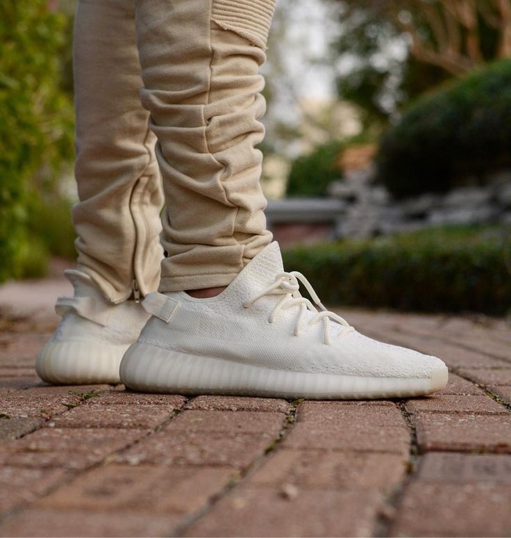 ADI - Yzzy 350 ( ALL WHITE)