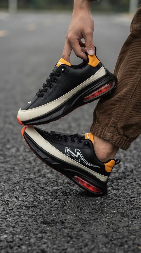 MONSTER Sneakers