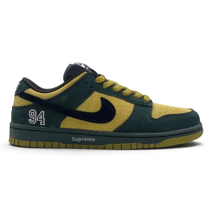 SB DUNK LOWTOP SUPRME 94