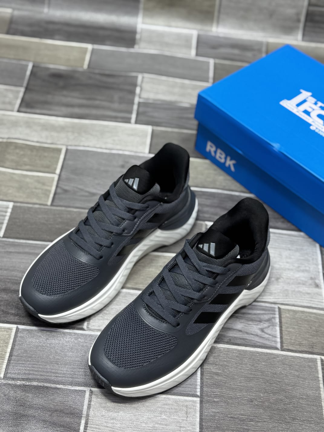 ADI - Runners 2.0