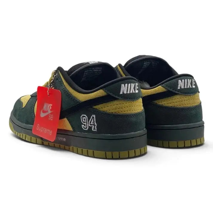 SB DUNK LOWTOP SUPRME 94