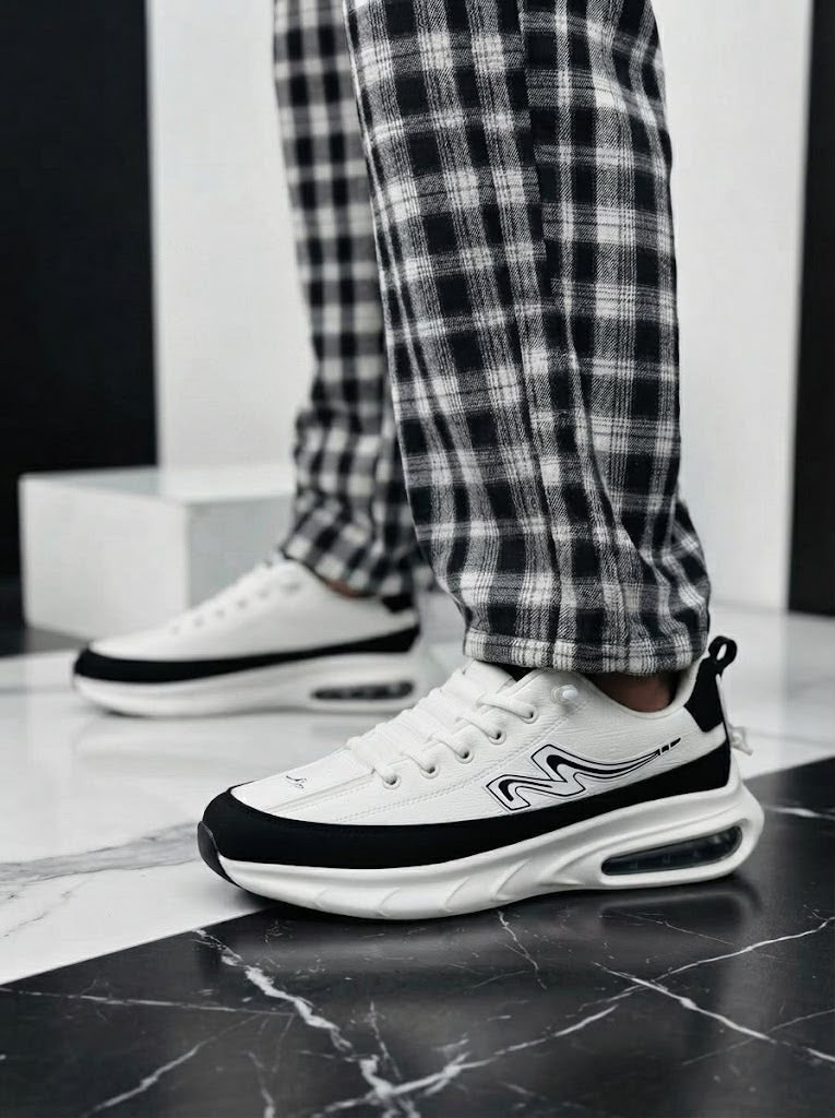 MONSTER Sneakers
