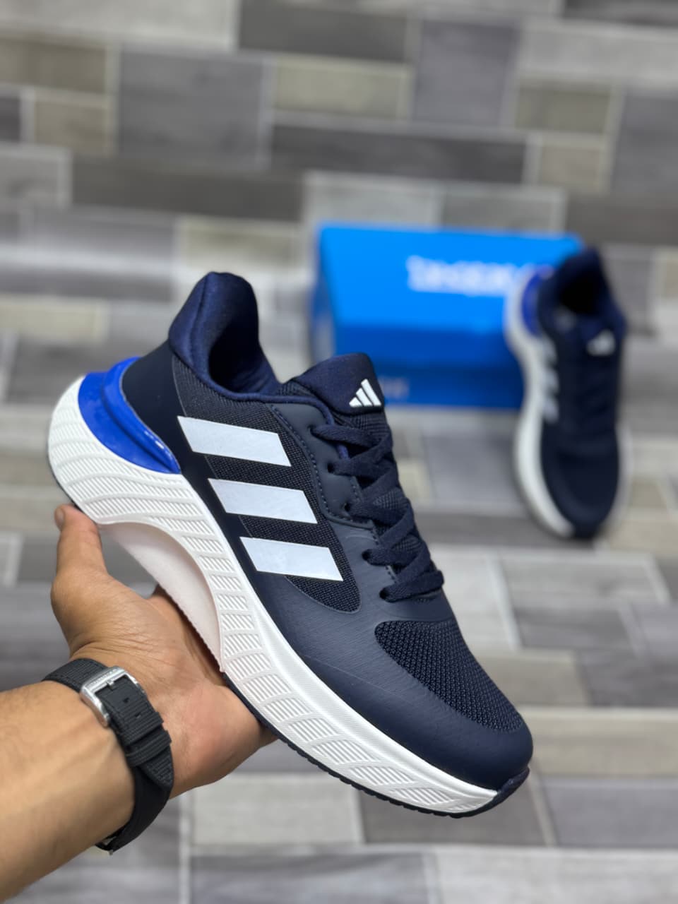ADI - Runners 2.0