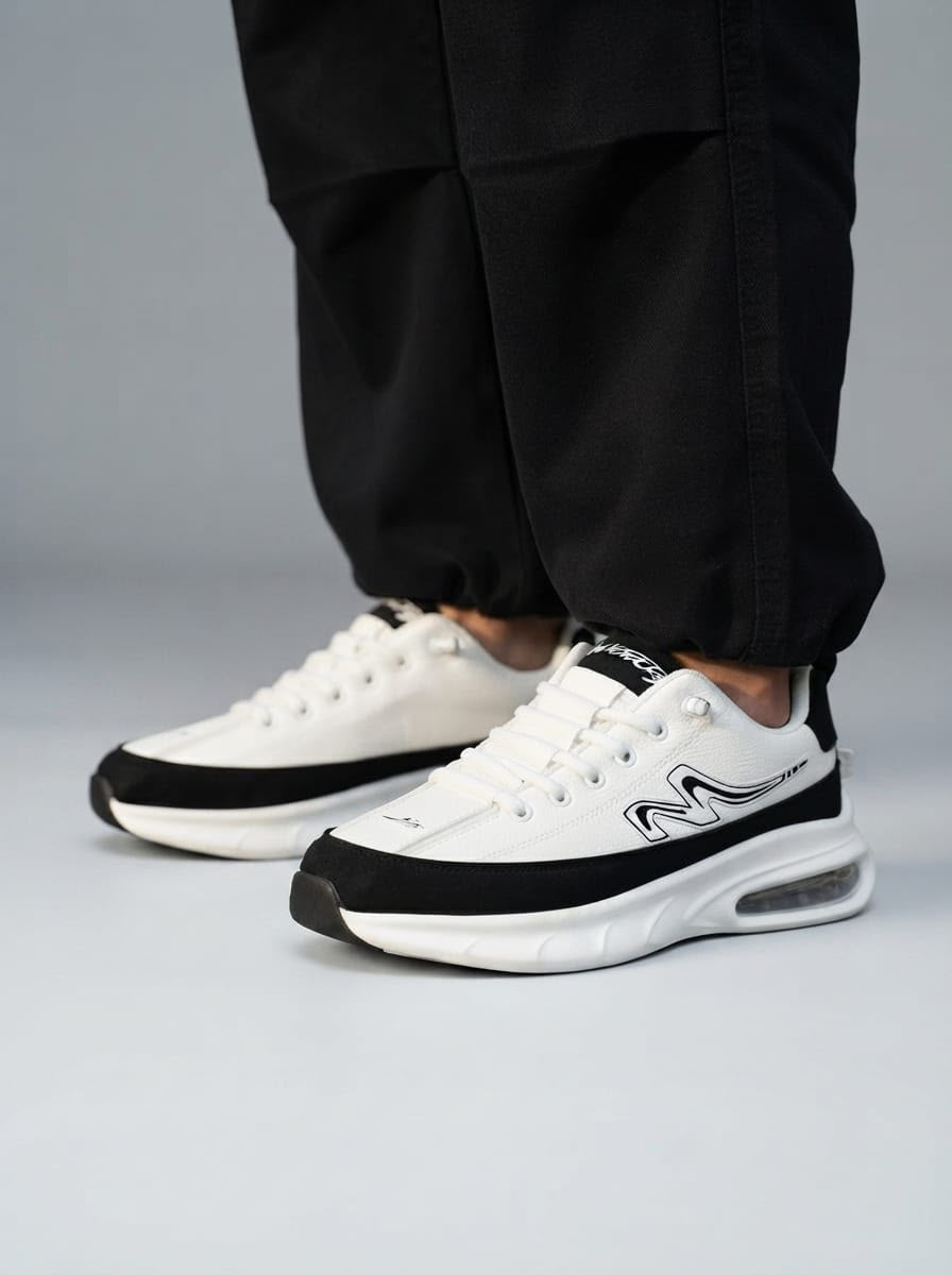 MONSTER Sneakers