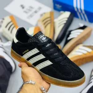 ADI - Gazelle ( Printed Stripes )