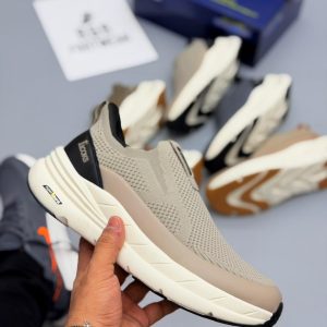 SKE - 1st Look HyperBust